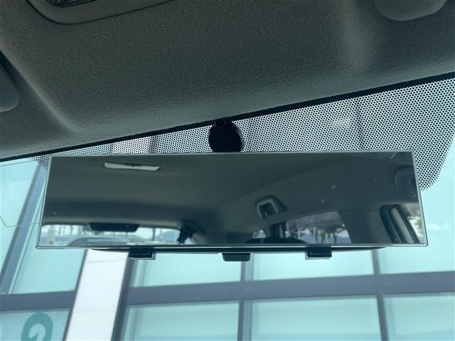 Toyota RACTIS 2012 8243998-18