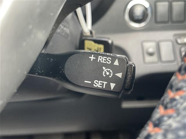 Toyota RACTIS 2012 8243998-7