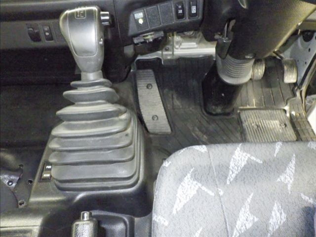 Hino RANGER 2017 8244384-7