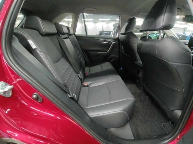 Toyota RAV4 2026 8243383-12