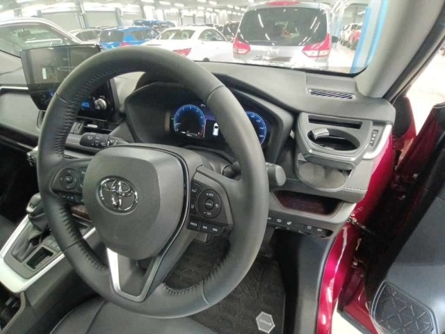 Toyota RAV4 2026 8243383-9