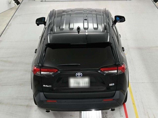 Toyota RAV4 2023 8243384-8