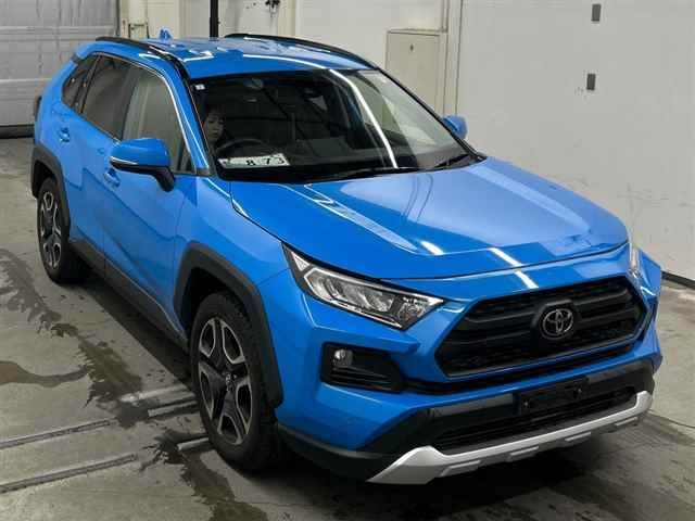 Toyota RAV4 2019 8243390-0