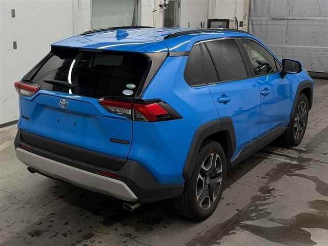 Toyota RAV4 2019 8243390-5
