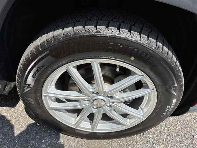 Toyota RAV4 2022 8243391-9