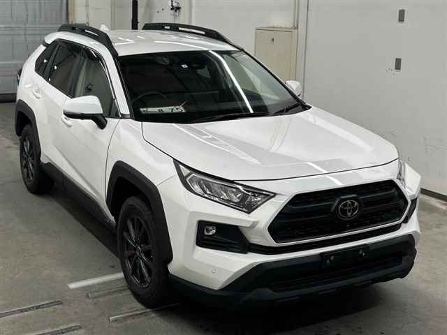 Toyota RAV4 2023 8243396-0