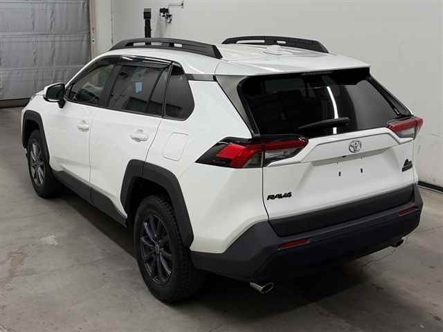 Toyota RAV4 2023 8243396-1