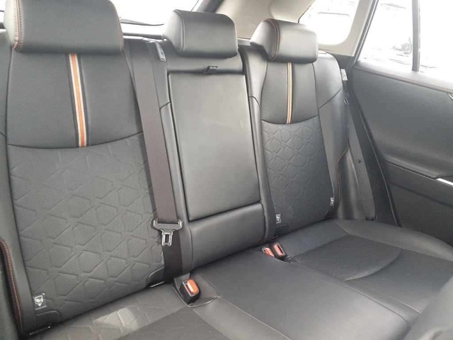 Toyota RAV4 2023 8243402-11