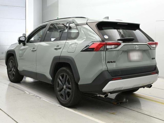 Toyota RAV4 2023 8243402-6