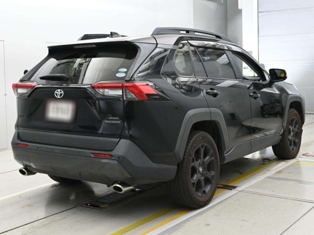 Toyota RAV4 2021 8243403-1