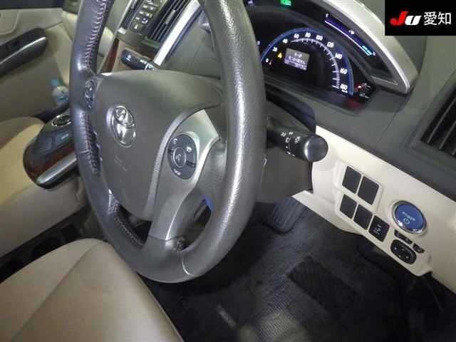 Toyota SAI 2013 8244044-5