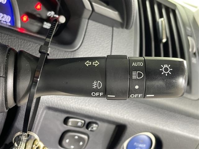 Toyota SAI 2015 8244059-9