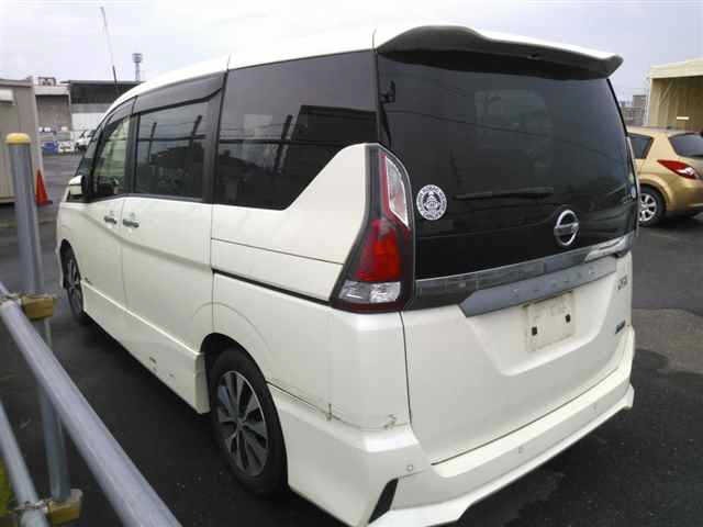 Nissan SERENA 2017 8237241-1