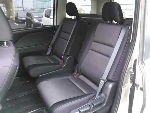 Nissan SERENA 2017 8237241-7