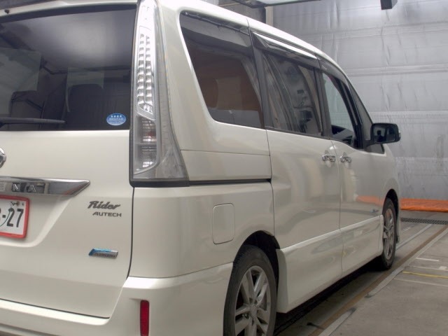 Nissan SERENA 2013 8237262-5