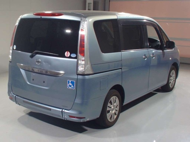 Nissan SERENA 2013 8237294-1