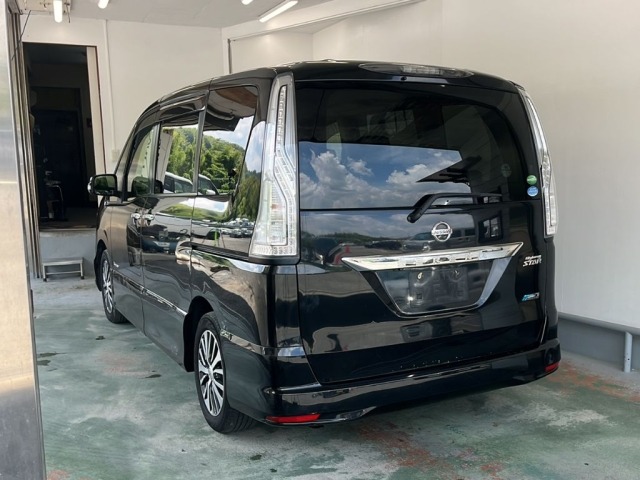 Nissan SERENA 2014 8237301-1