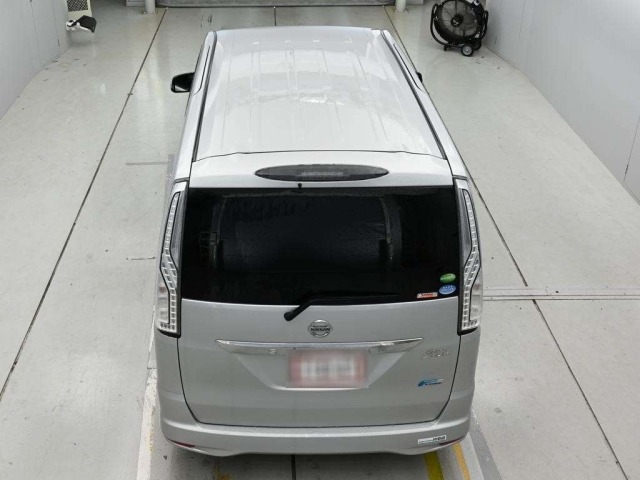 Nissan SERENA 2014 8237323-8