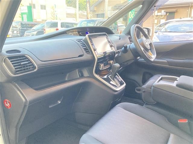 Nissan SERENA 2018 8237615-21