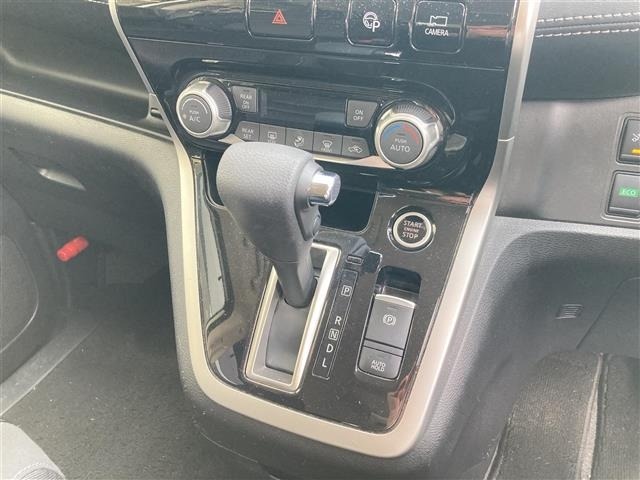 Nissan SERENA 2018 8237615-22