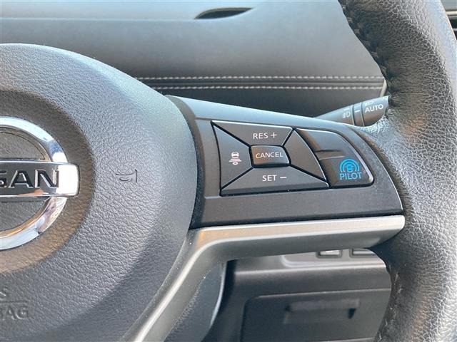 Nissan SERENA 2018 8237615-6