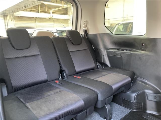 Nissan SERENA 2018 8237615-9