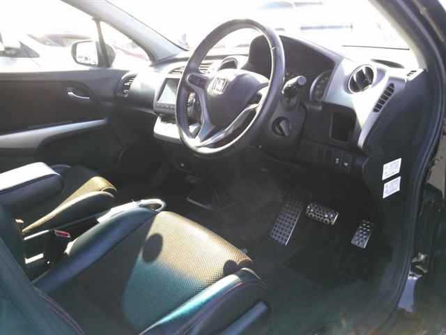 Honda STREAM 2013 8238495-3