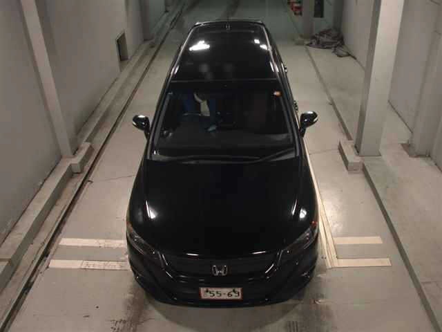 Honda STREAM 2013 8238495-6