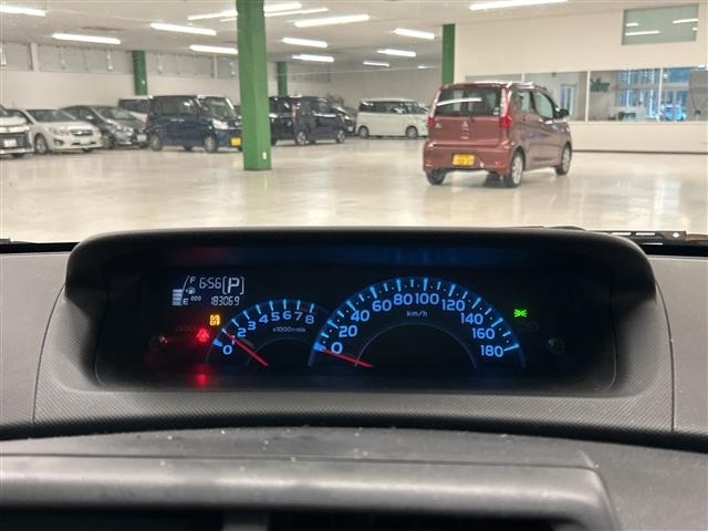 Subaru SUBARU 2011 8237647-1