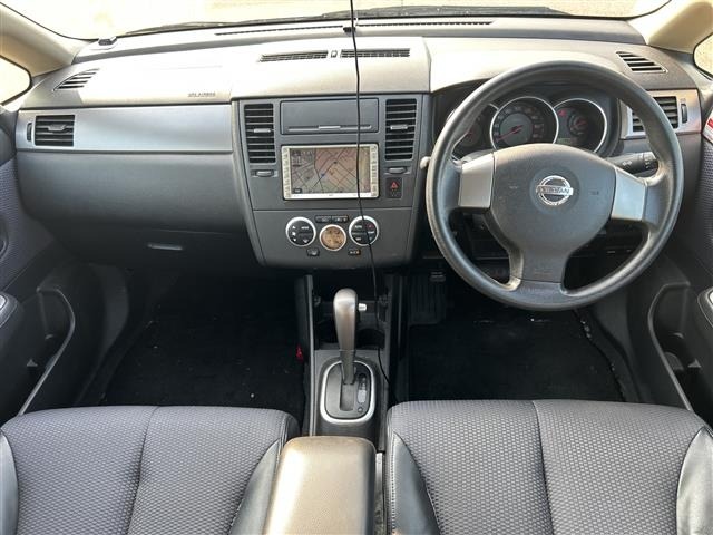 Nissan TIIDA 2005 8237179-2