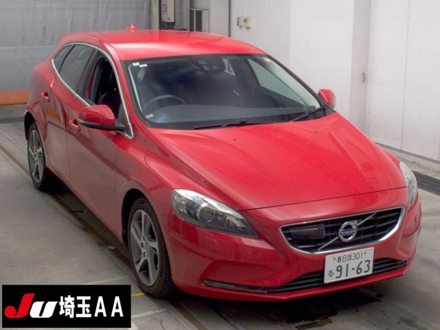 Volvo V40 2016 8247476-0