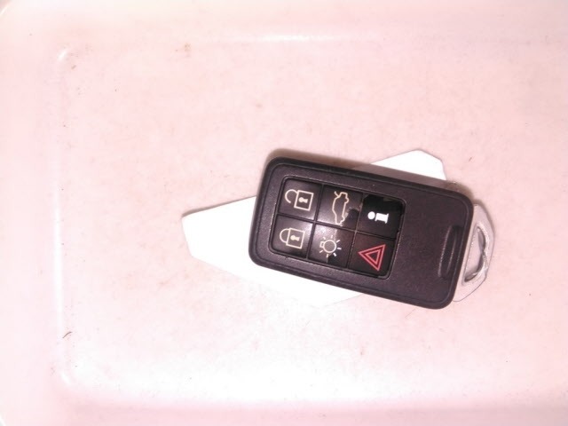 Volvo V40 2016 8247476-10