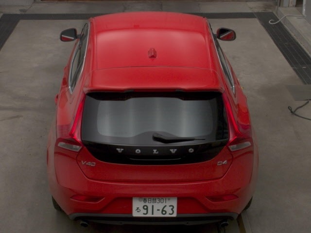 Volvo V40 2016 8247476-7