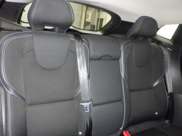 Volvo V40 2016 8247476-8