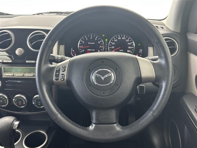 Mazda VERISA 2010 8239054-17