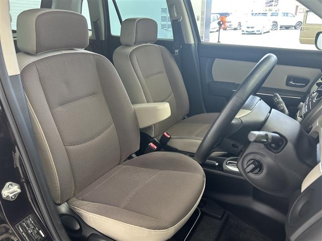 Mazda VERISA 2010 8239054-22