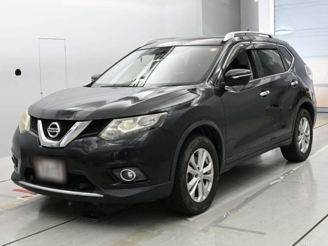 Nissan X-TRAIL 2016 8236917-0