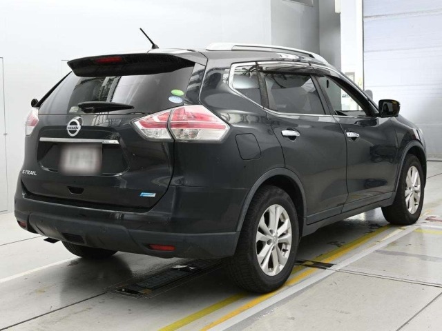 Nissan X-TRAIL 2016 8236917-1
