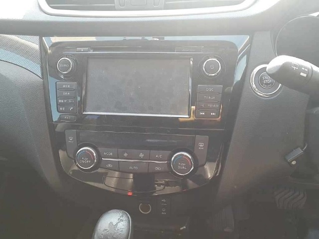 Nissan X-TRAIL 2016 8236917-12