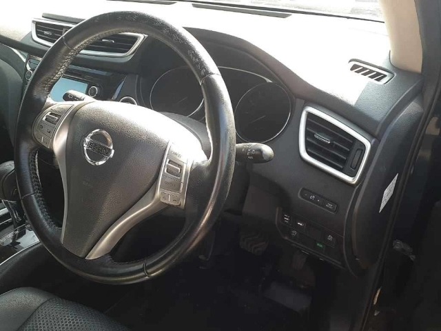 Nissan X-TRAIL 2016 8236917-9
