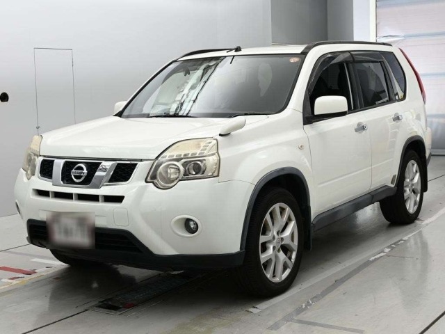 Nissan X-TRAIL 2012 8236918-0