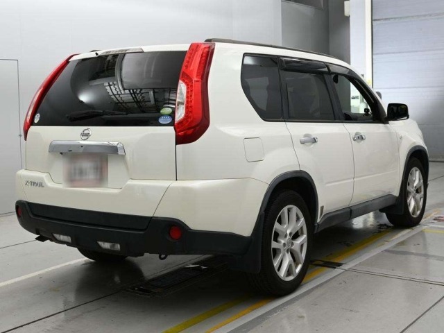 Nissan X-TRAIL 2012 8236918-1