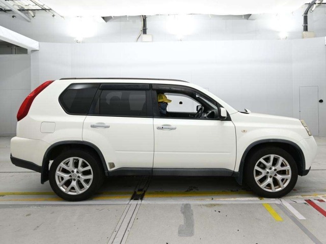 Nissan X-TRAIL 2012 8236918-3