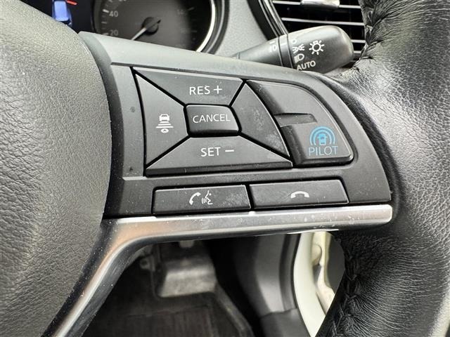 Nissan X-TRAIL 2018 8237087-11