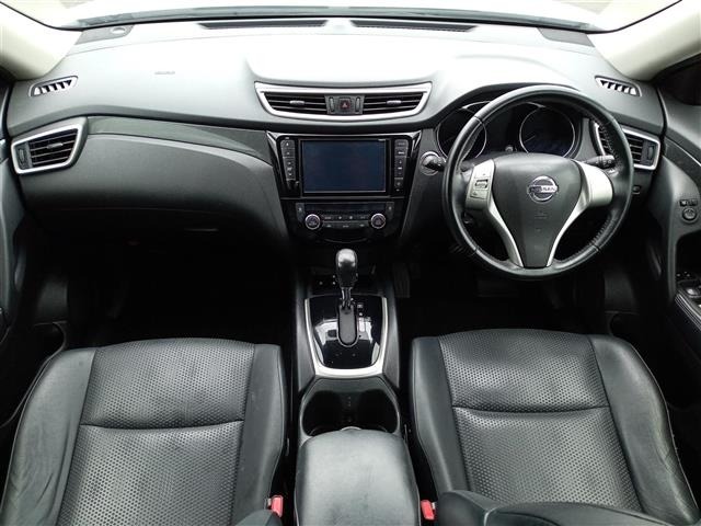 Nissan X-TRAIL 2015 8237099-14