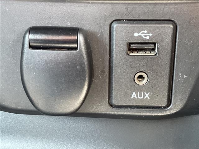 Nissan X-TRAIL 2014 8237100-3
