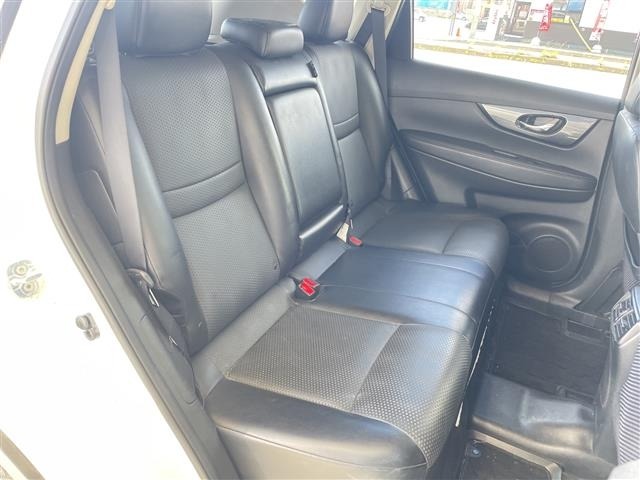 Nissan X-TRAIL 2015 8237125-11