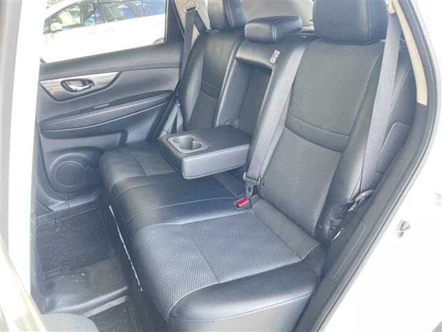 Nissan X-TRAIL 2015 8237125-12
