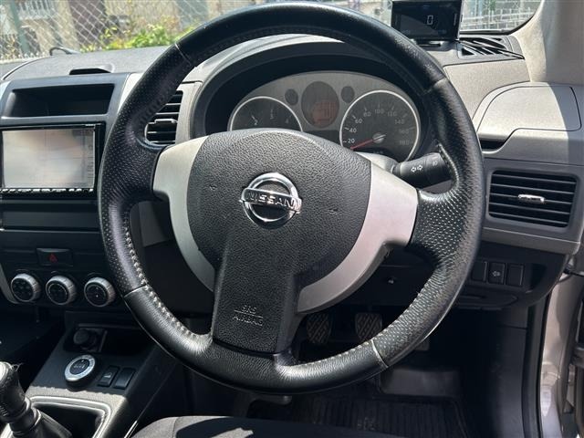 Nissan X-TRAIL 2009 8237142-4