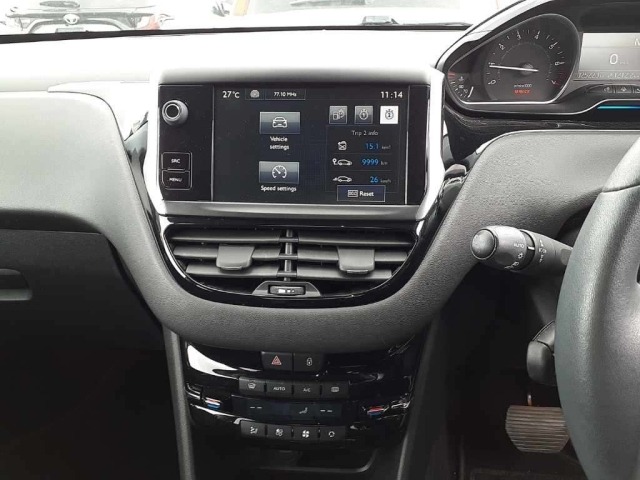 Peugeot 208 2015 8248247-9